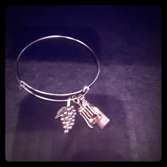 Bracelets - Picture 1 of 1